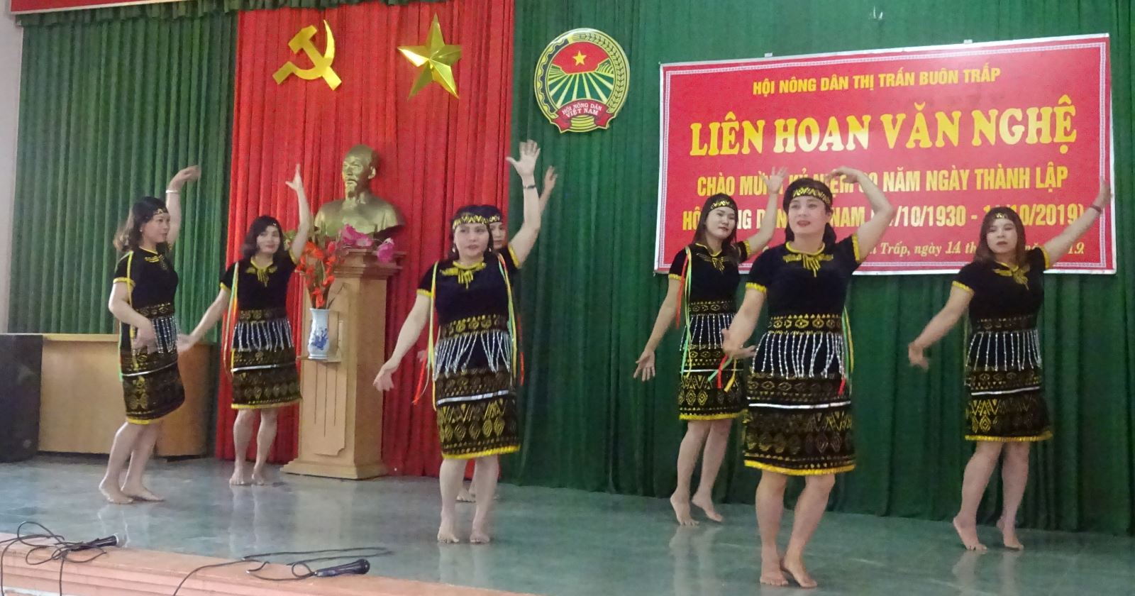 Liên hoan văn nghệ chào mừng 89 năm Ngày thành lập Hội Nông dân Việt Nam (14/10/1930 – 14/10/2019)