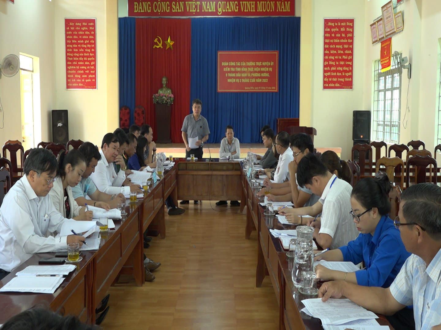 Đoàn công tác số 3 Ban Thường vụ Huyện ủy làm việc với Đảng ủy xã Quảng Điền