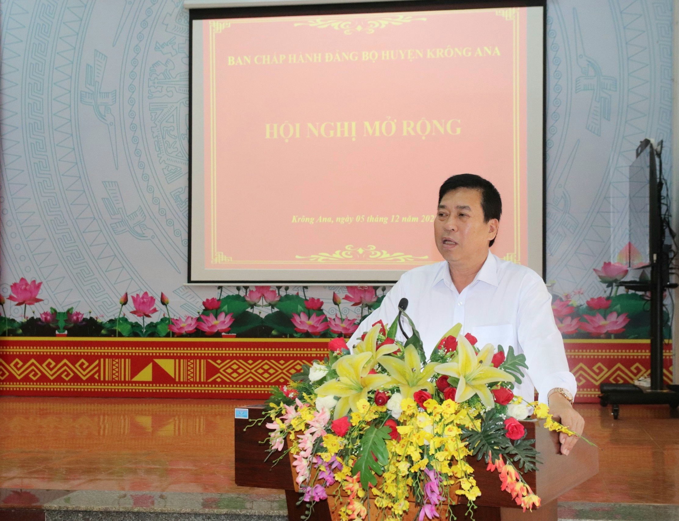 Hội nghị Ban Chấp hành Đảng bộ huyện Krông Ana khóa X (mở rộng)
