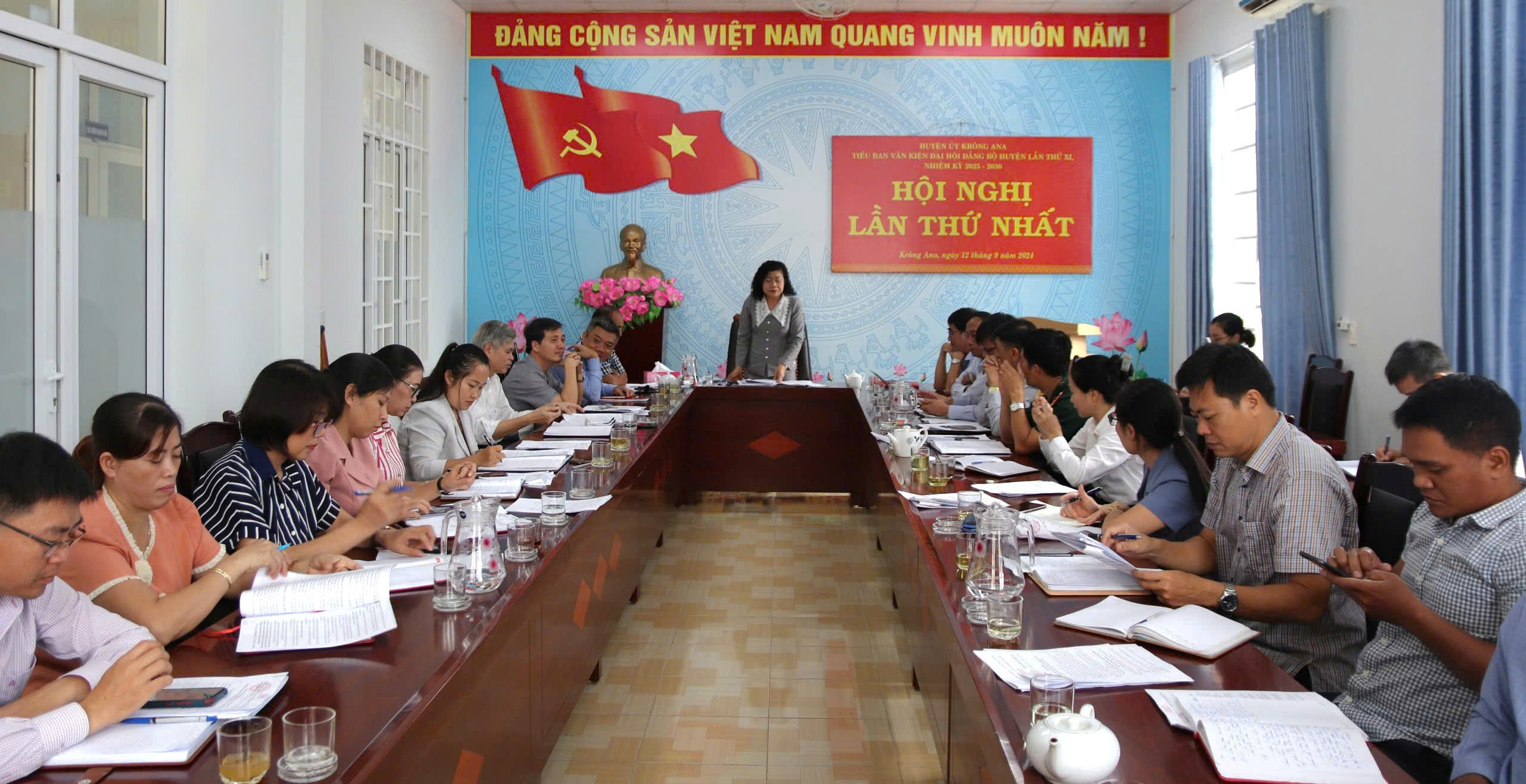 Tiểu ban Văn kiện đại hội Đảng bộ huyện tổ chức Hội nghị lần thứ nhất