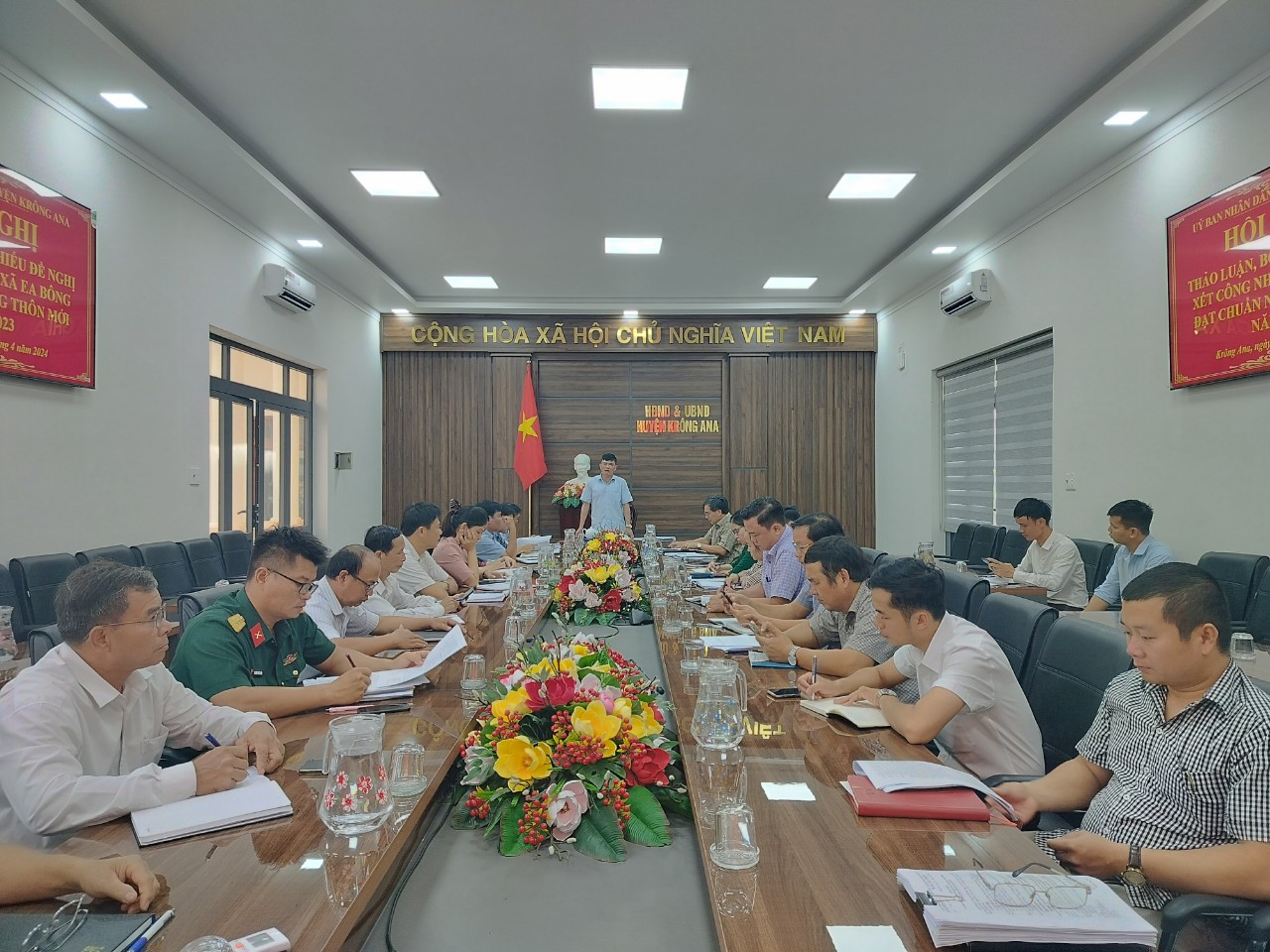UBND huyện tổ chức họp thảo luận, bỏ phiếu đề nghị xét, công nhận xã Ea Bông đạt chuẩn nông thôn mới năm 2023
